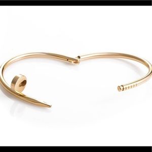 “Juste un Clou” style nail bracelet
